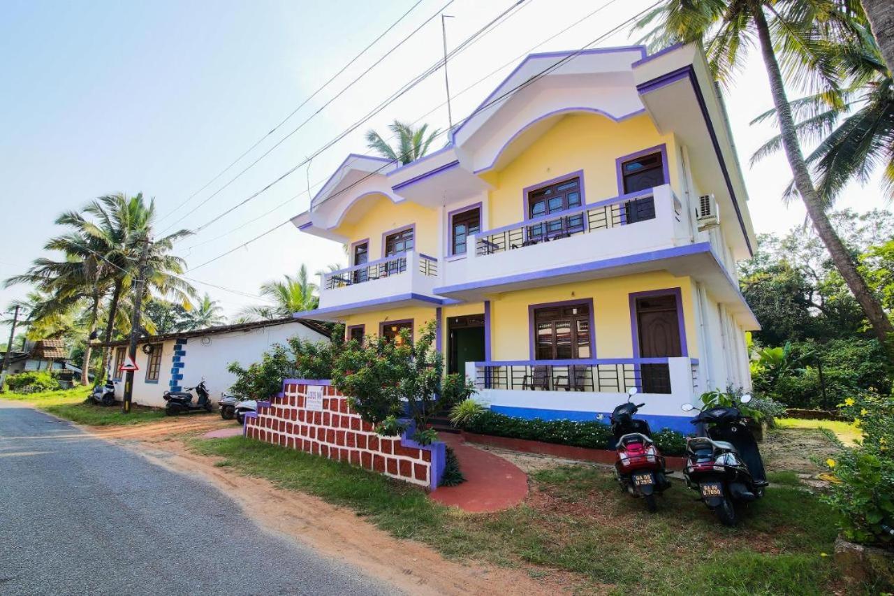Lobo'S Guesthouse Кавелоссим Экстерьер фото