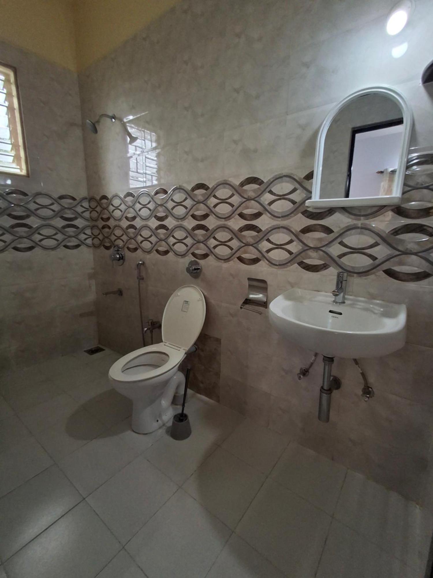 Lobo'S Guesthouse Кавелоссим Экстерьер фото