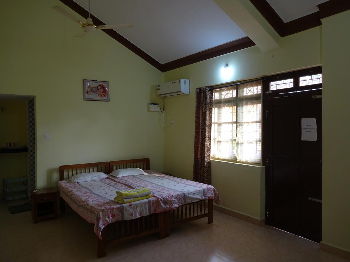 Lobo'S Guesthouse Кавелоссим Экстерьер фото